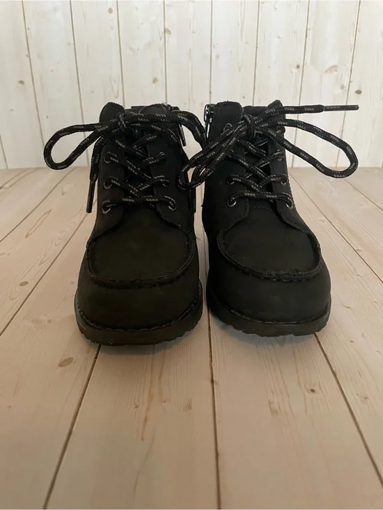Old Navy Black Lace-Up Kids Ankle Boots