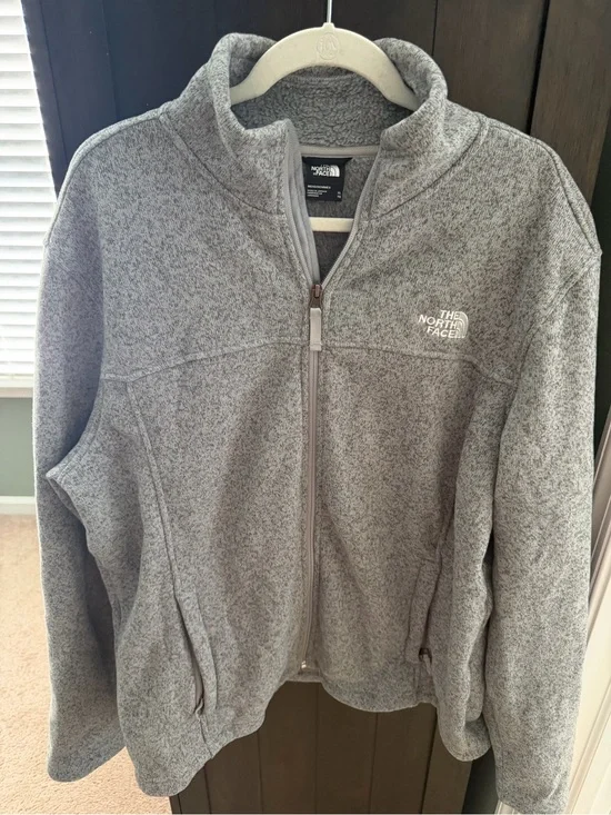 The North Face Men’s Grey Full-Zip Fleece Jacket