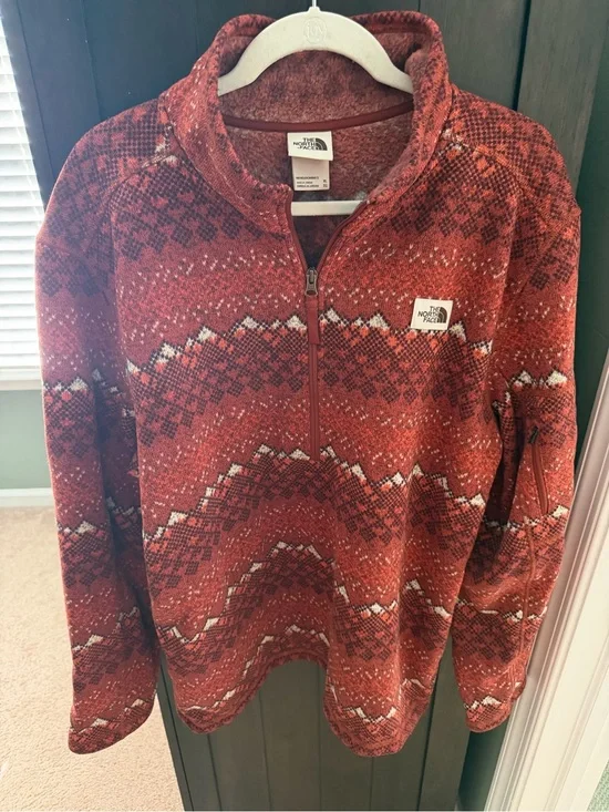 The North Face Men’s Red/Orange Patterned Half-Zip Fleece Pullover