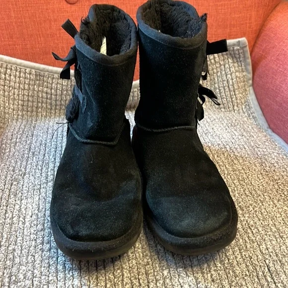 UGG KOOLABURRA BLACK‎ BOOTS