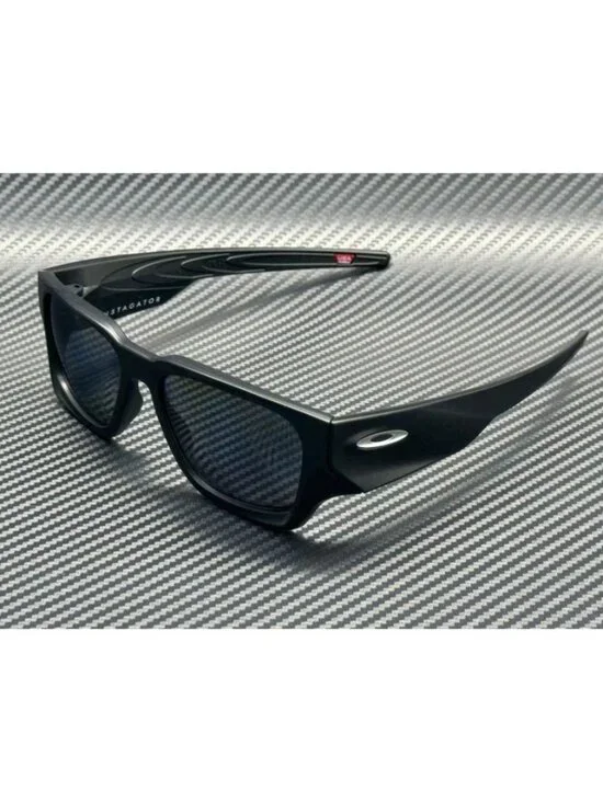 New Oakley Men Matte Black Sunglasses 58-18-142