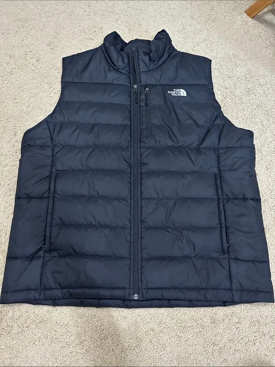 The North Face Men’s Black Quilted Puffer Vest 550
