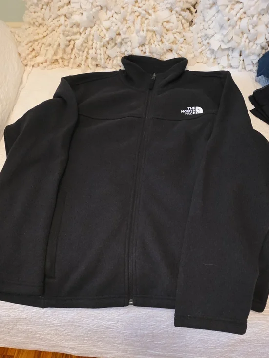 The North Face Black Lightweight Full-Zip Fleece Jacket