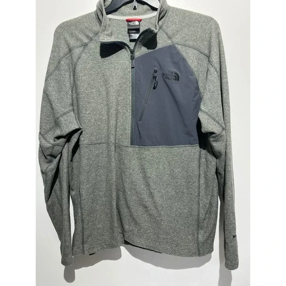 The North Face FlashDry Mens XL Heather Grey Quarter Zip Pullover Chest Pocket