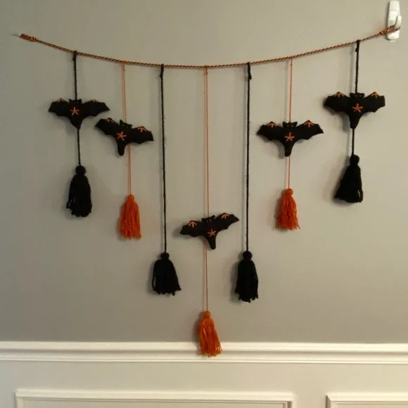 Halloween Bat Hanging Garland Decor - Black and Orange
