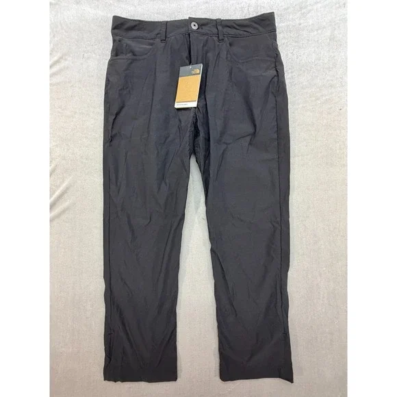 New The North Face Sprag 5 Pocket Black Pants Size 35 Short