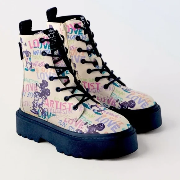 ZARA DISNEY Kids Combat Boots, Size 1.5 (34EU)