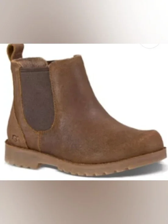 UGG Kids Callum Chelsea Boots Mix Matched Sizes L6 R5 Exc Box   Chelsea Boot