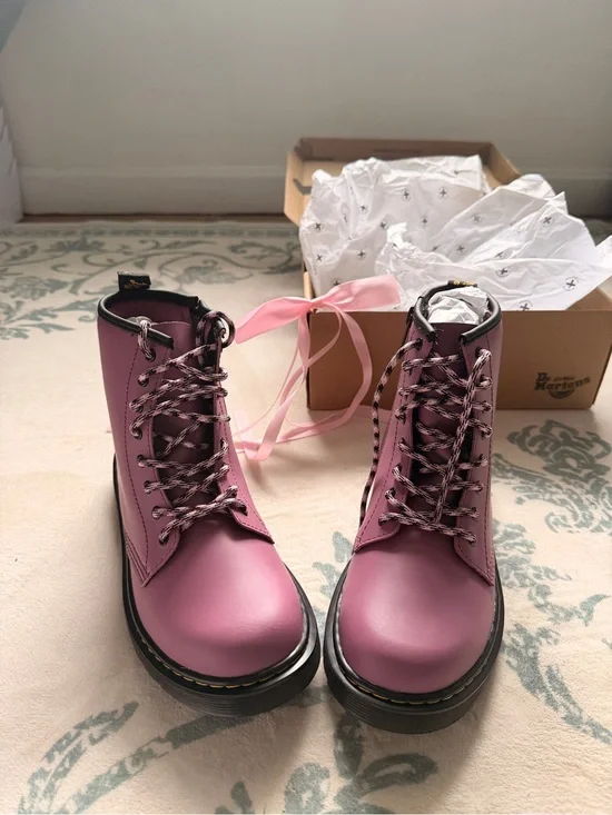 Dr. Martens Junior 1460 Muted Leather Boots
