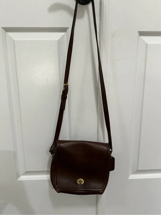 Classic Brown Leather Crossbody Bag Coach Y2K