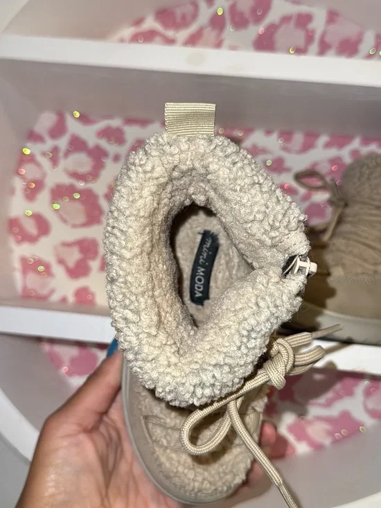 MIA Kids Cream Sherpa Lace-Up Boot