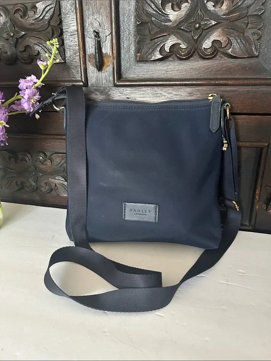 RADLEY LONDON Navy Nylon Crossbody Bag with Adjustable Strap
