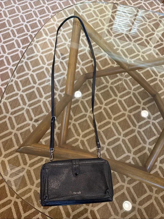 The Sak Black Leather Crossbody Wallet Purse