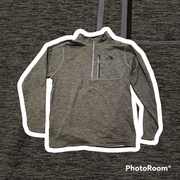 North Face 1/2 Zip Men’s Long Sleeve, Fleece Inside