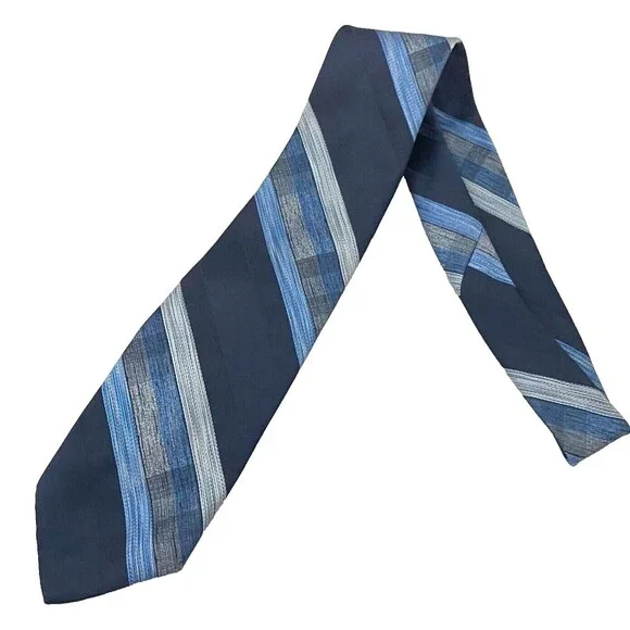 #5569 Men's Wemlon by Wembley Multi Blue Colored Necktie, Tie 55x3.5
