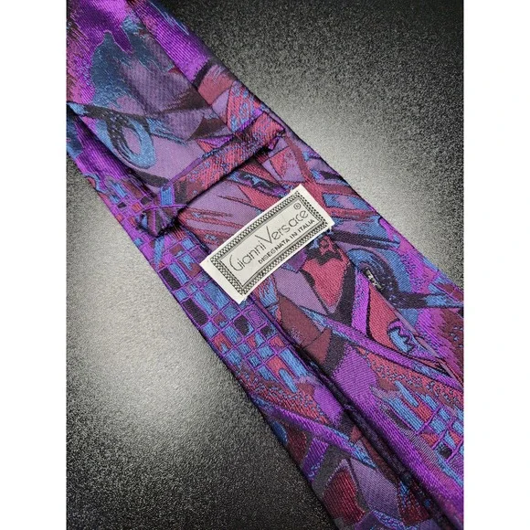 Gianni Versace Men's Necktie Purple Abstract Silk 3.75