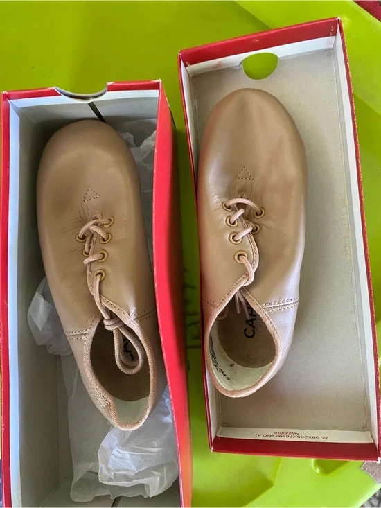 Capezio Kids Tan Leather Lace-Up Jazz Shoes