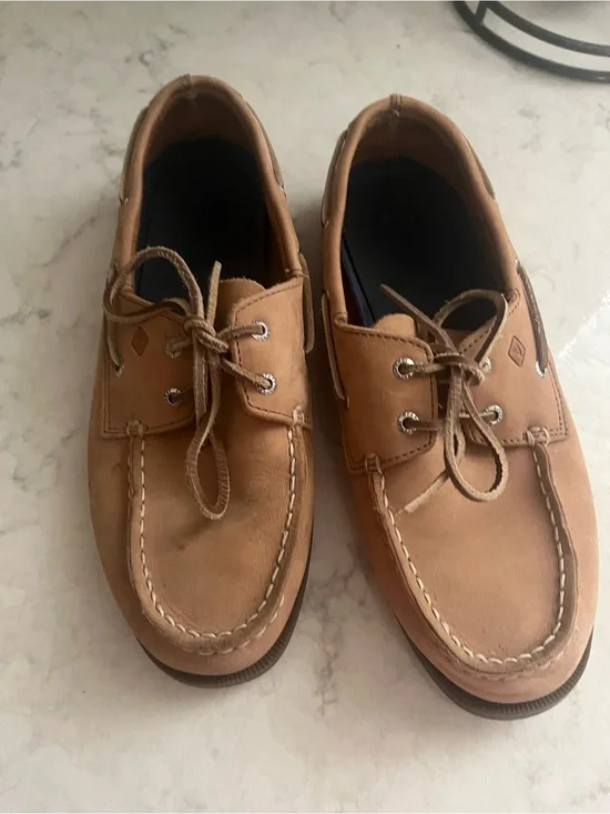 Boys Sperry’s