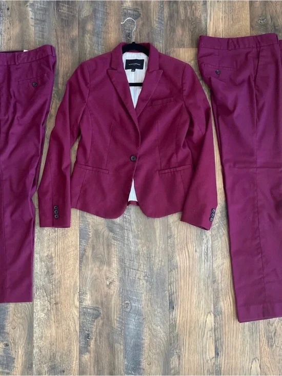 Banana Republic Red Blazer and Pants 3-Piece Suit Set