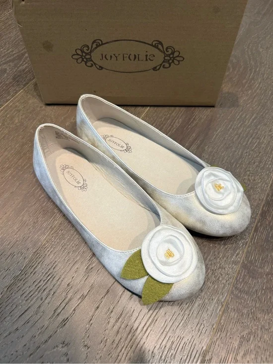 Joyfolie Silver Floral Applique Girls' Ballet Flats brand new size Y3