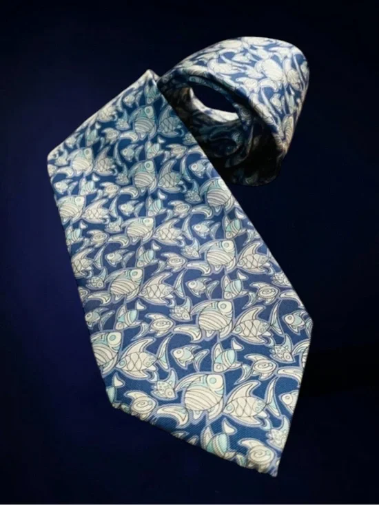 SALVATORE FERRAGAMO SILK TIE ITALY