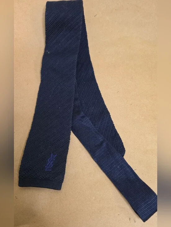Yves Saint Laurent Men Dressed Tie