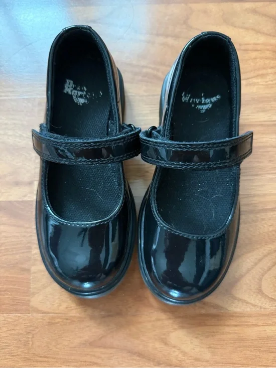 Dr. Martens Girls Black Patent Mary Jane Strap Shoes