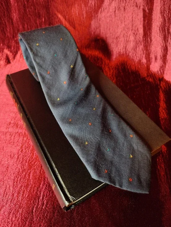 Vintage 1990s Gian Paolo Italian Silk Cotton Blend Navy Geometric 2.75