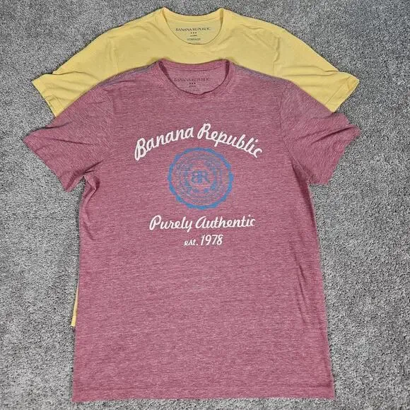 Banana Republic Graphic T-Shirts Men's Large Lot Of 2 Vintage Style Red Yellow