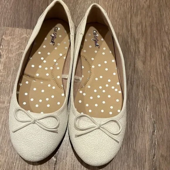 🎉last deal 🎉White girl shoes