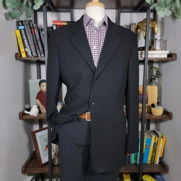 Banana Republic Men's Sport Coat Blazer Three Button Solid Black Wool 42L‎ ITALY