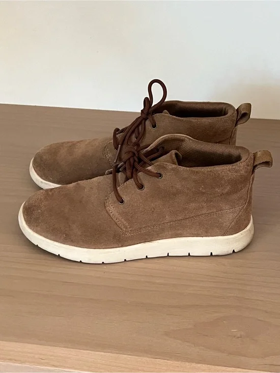 UGG Kids Brown Suede Lace-Up Casual Boots with White Sole