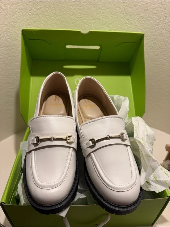 Sam Edelman Girls White Leather Loafers with Gold Buckle