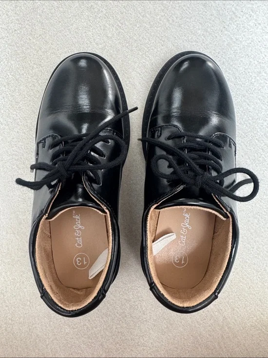 Cat & Jack Black Patent Lace-Up Oxfords