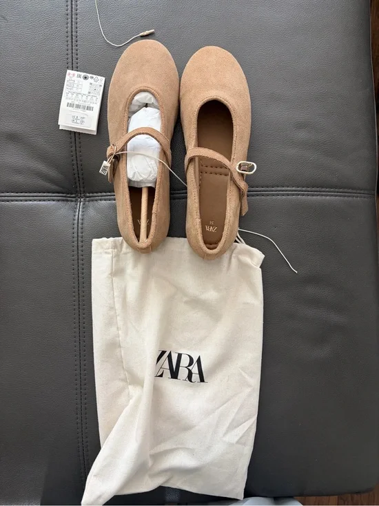 Zara Women’s Camel Mary Jane Flats with Buckle