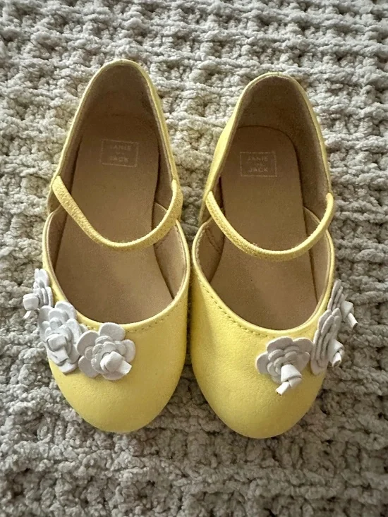 Yellow Leather Floral Mary Jane Shoes Toddler Girls Size 7