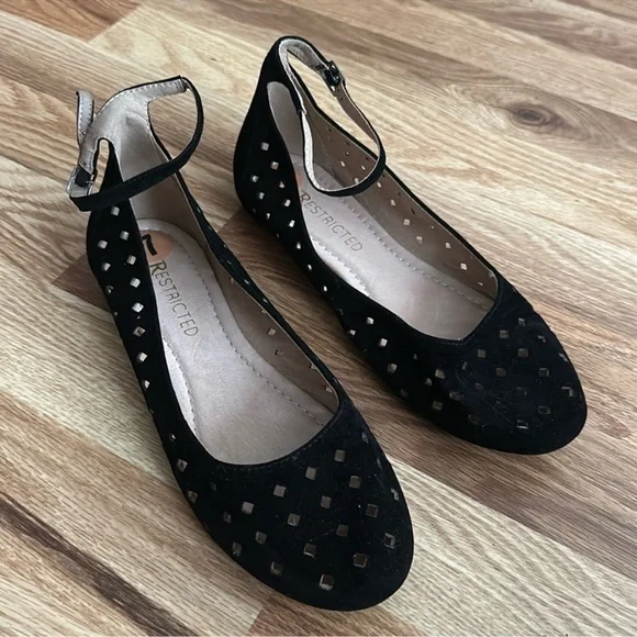 Restricted Black Ankle Strap Flats girls size 7