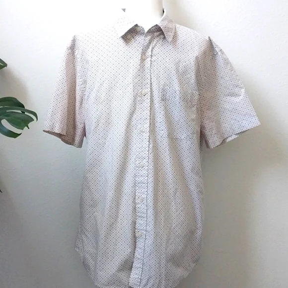 Bananas Republic Men's Short Sleeve Button-down Shirt size Large