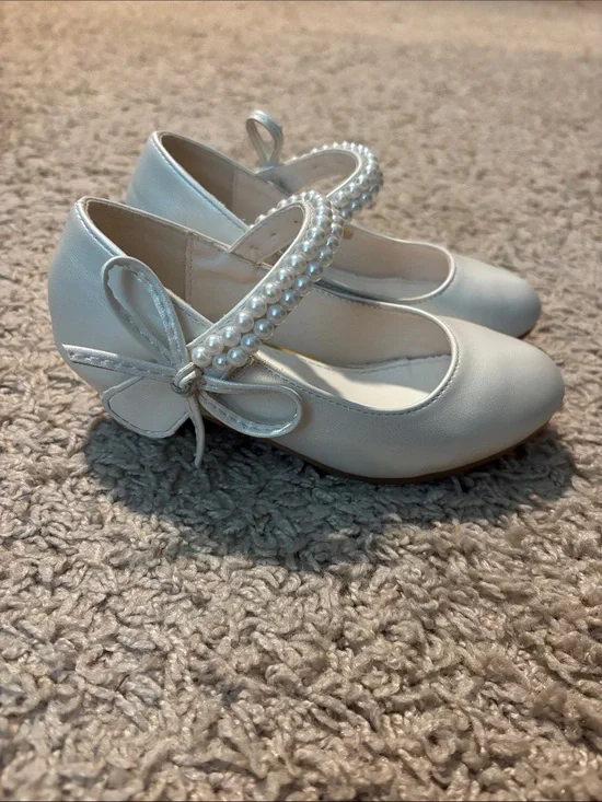 Girls Pearl-Strap Mary Jane Dress Shoes - Ivory