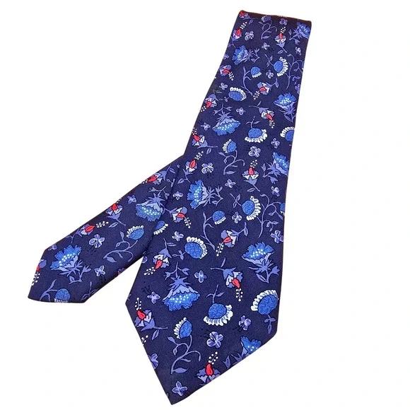 Hermès Paris Silk‎ Tie Blue Floral Bergdorf Goodman Made in France 7229 UA
