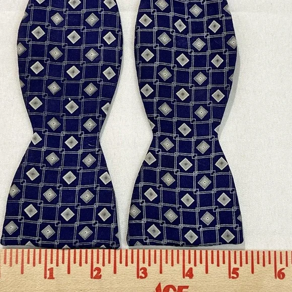 Beau Ties Ltd‎ Silk Blue & Tan Geometric Pattern Adjustable Bow Tie