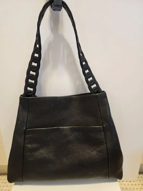 Vince Camuto 