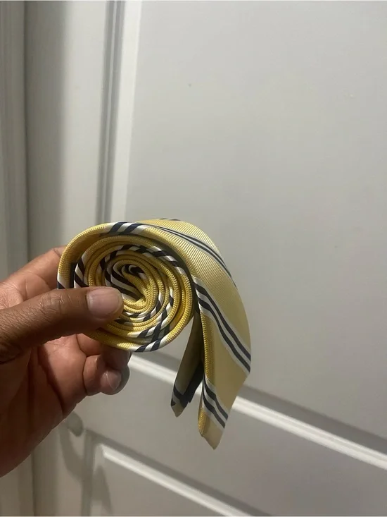 Nautica Yellow and Navy Striped Men's Tie Sz OS