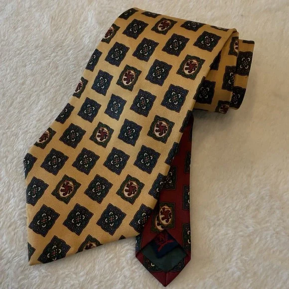 Vintage Tommy Hilfiger Heritage Pattern 100% Italian Silk Yellow Red USA Made