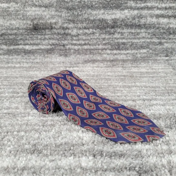Brooks Brothers Vintage All Silk Necktie Blue Red Paisley‎ Hand Made in USA