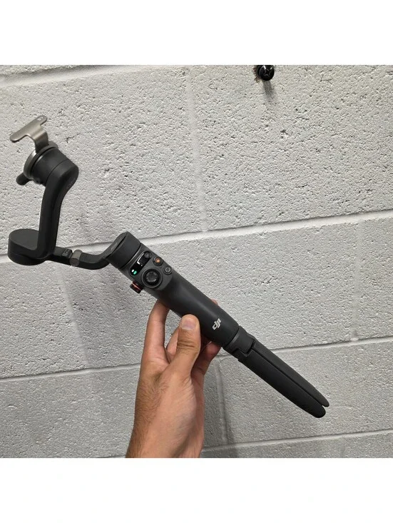 DJI Osmo Mobile 6 Smartphone 3-Axis Gimbal Stabilizer CP.OS.00000213.01