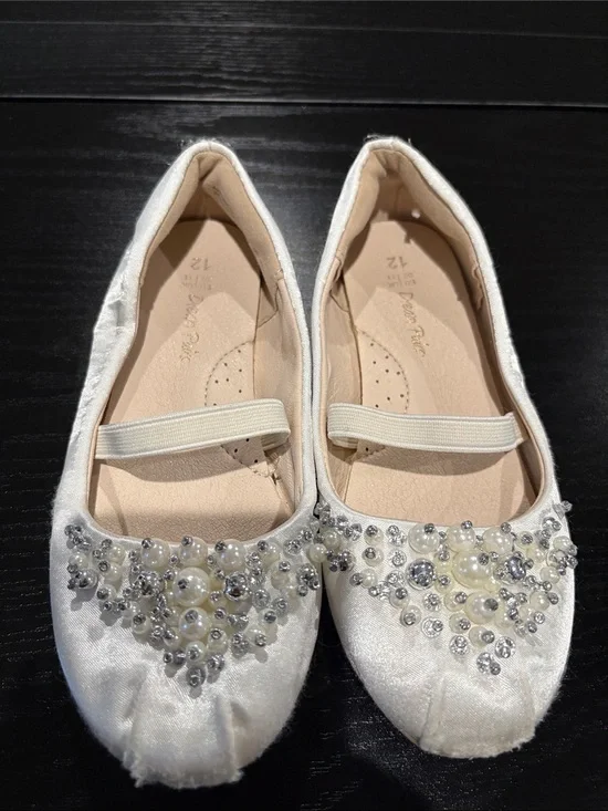 Kids Dream Pairs Ivory Pearl & Rhinestone Ballet Flats