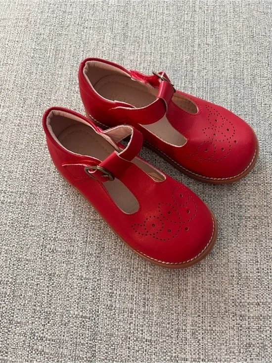 Kiderence Little Girls' Red Mary Jane’s Oxford Dress Shoes with Buckle. Size 9M