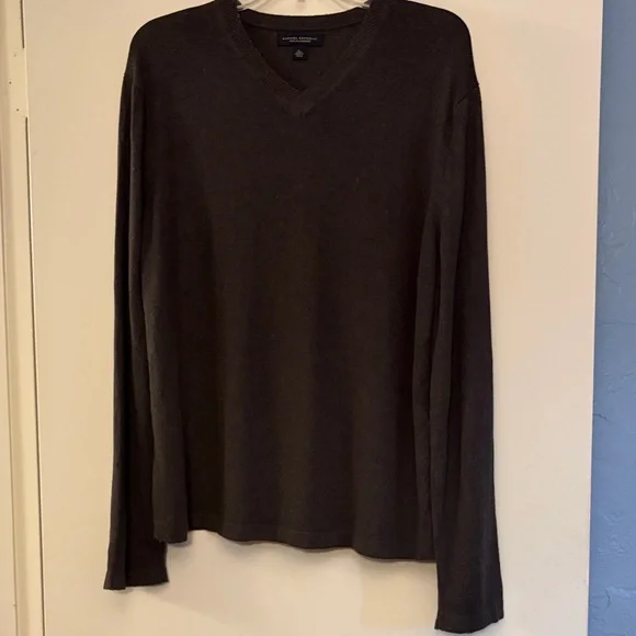 Banana Republic Men’s Brown Silk Cashmere‎ V-Neck Long Sleeve Sweater, size XL