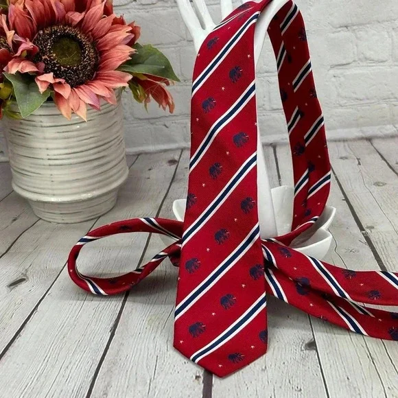 Lands' end red and navy silk Tie elephant and stars